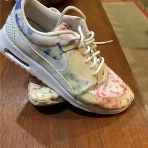Nike women’s air max cherry blossom
